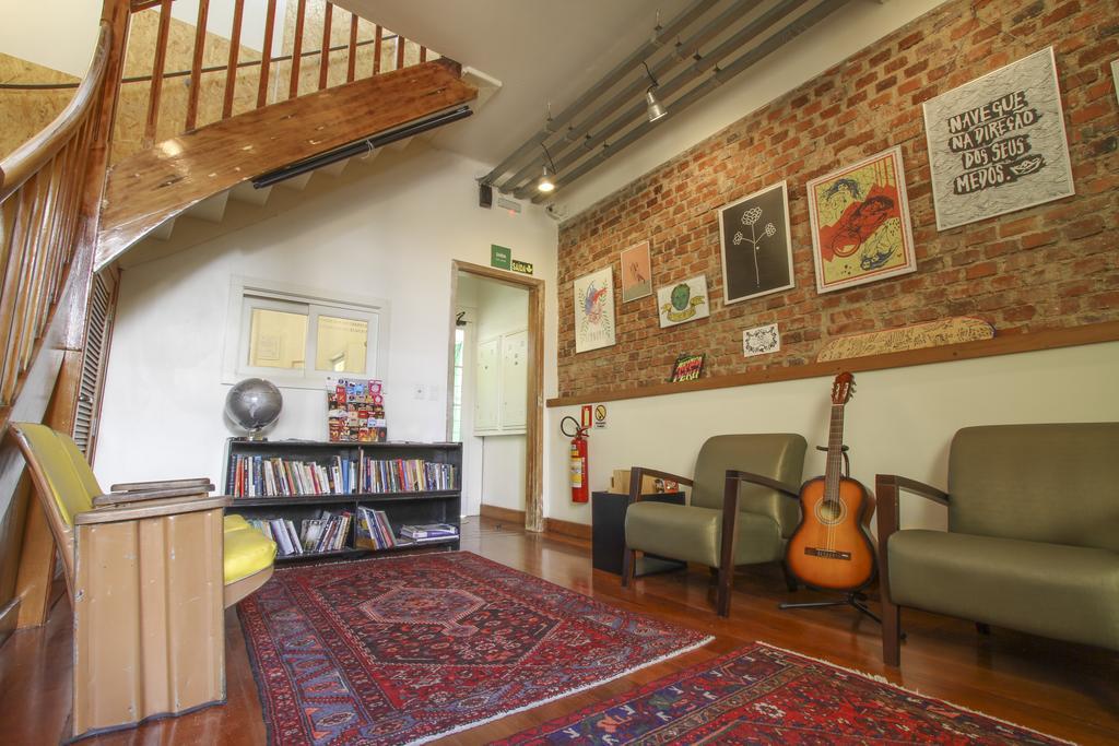 Brick Hostel Porto Alegre Bagian luar foto