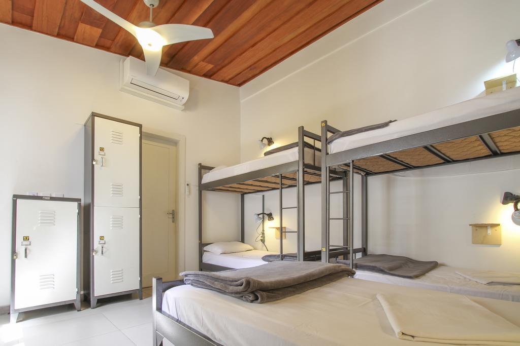 Brick Hostel Porto Alegre Bagian luar foto
