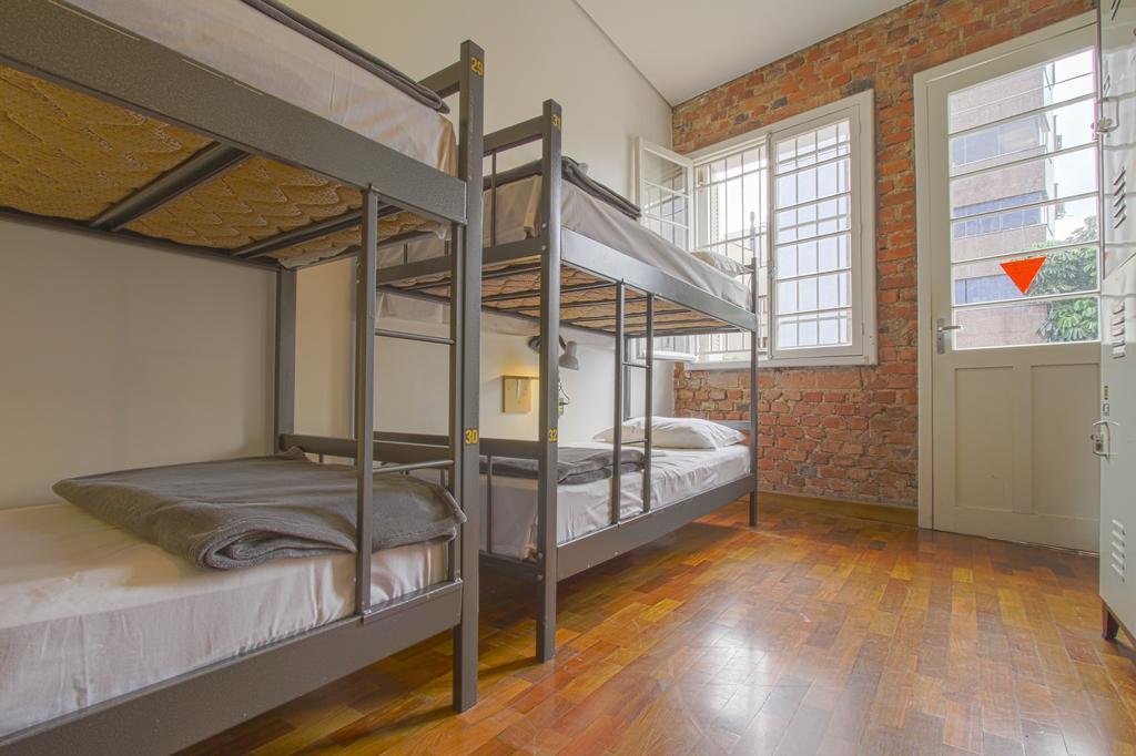 Brick Hostel Porto Alegre Bagian luar foto