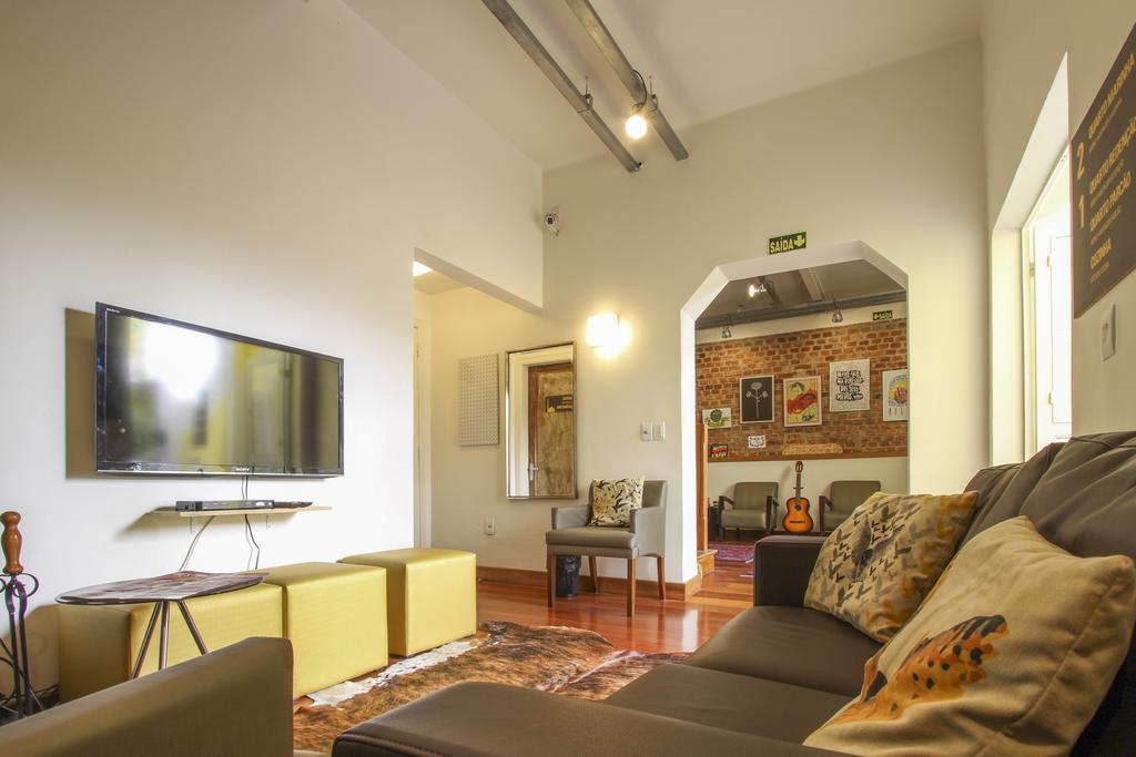 Brick Hostel Porto Alegre Bagian luar foto